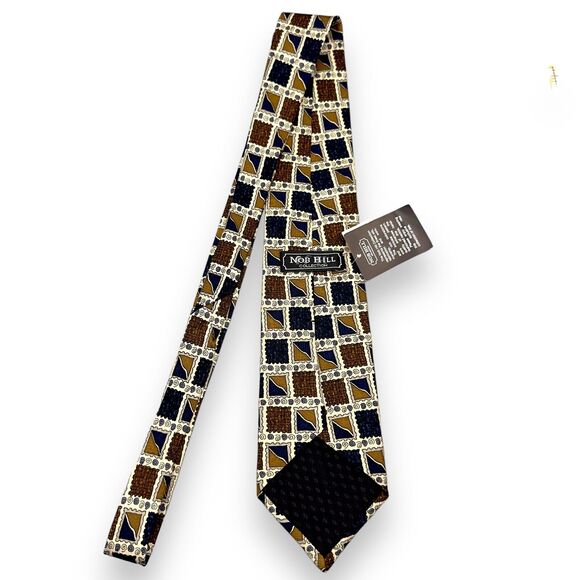 Nob Hill Mens Silk Dress Tie Made in Italy Square Scroll Geometric Design 57" 4" - Picture 3 of 12